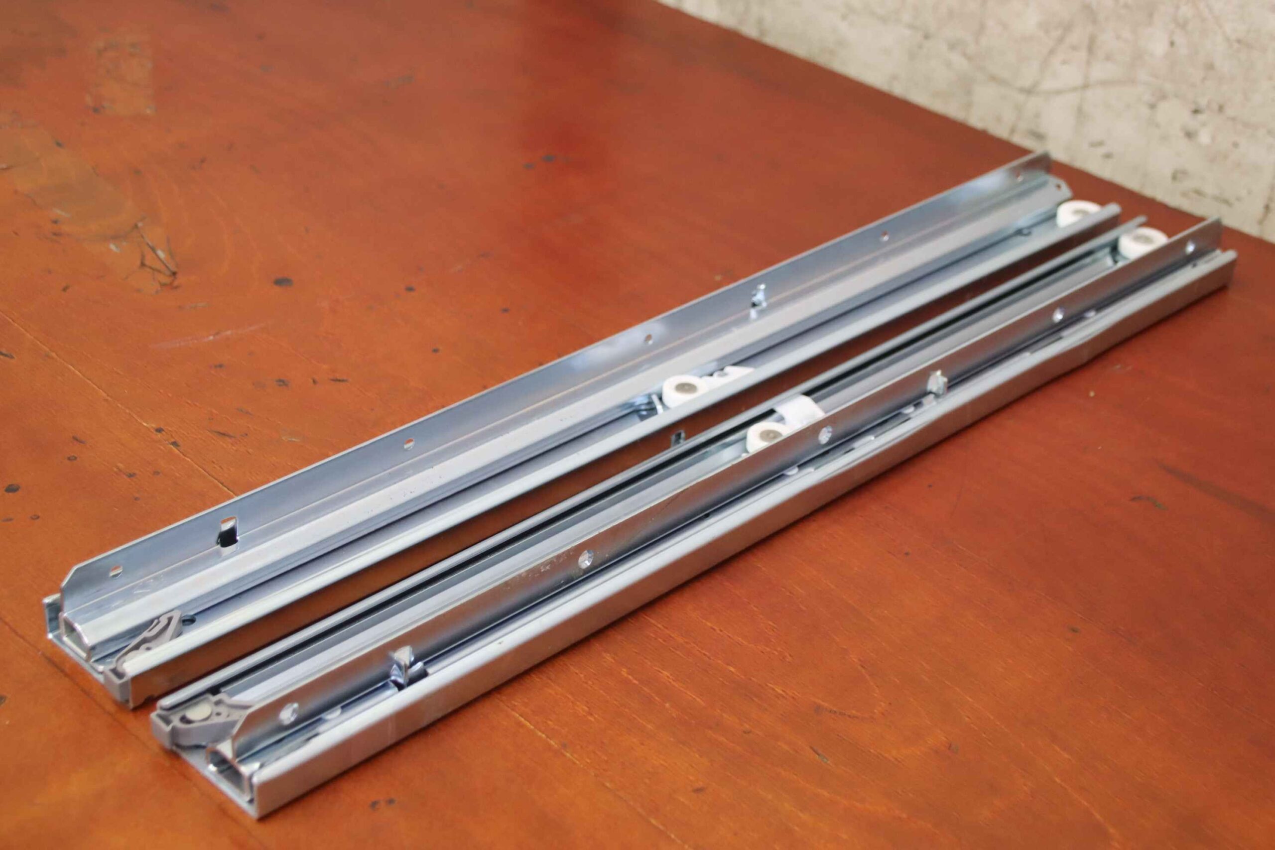 Schubladenschiene von unbekannt - 700 mm