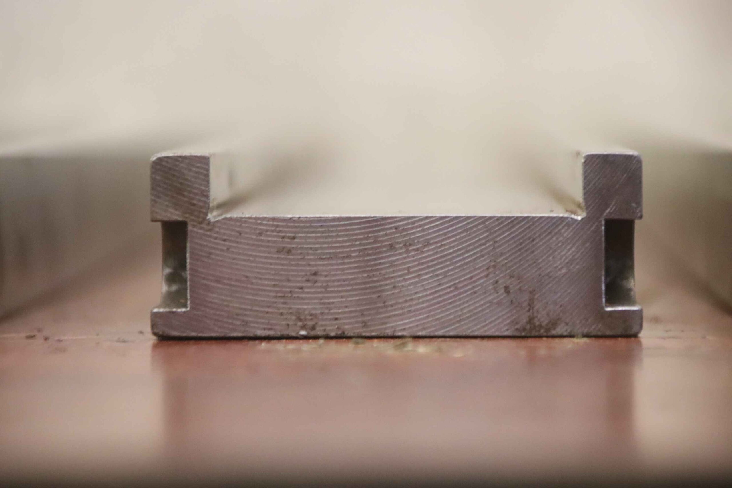 Unterlage für Abkantwerkzeug geteilt 3150 mm von Promecam - 80/30/1050 mm – Bild 5