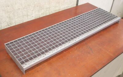 Alternative view of Gitterrosten von Stahl - 1200 x 305 x 70 mm