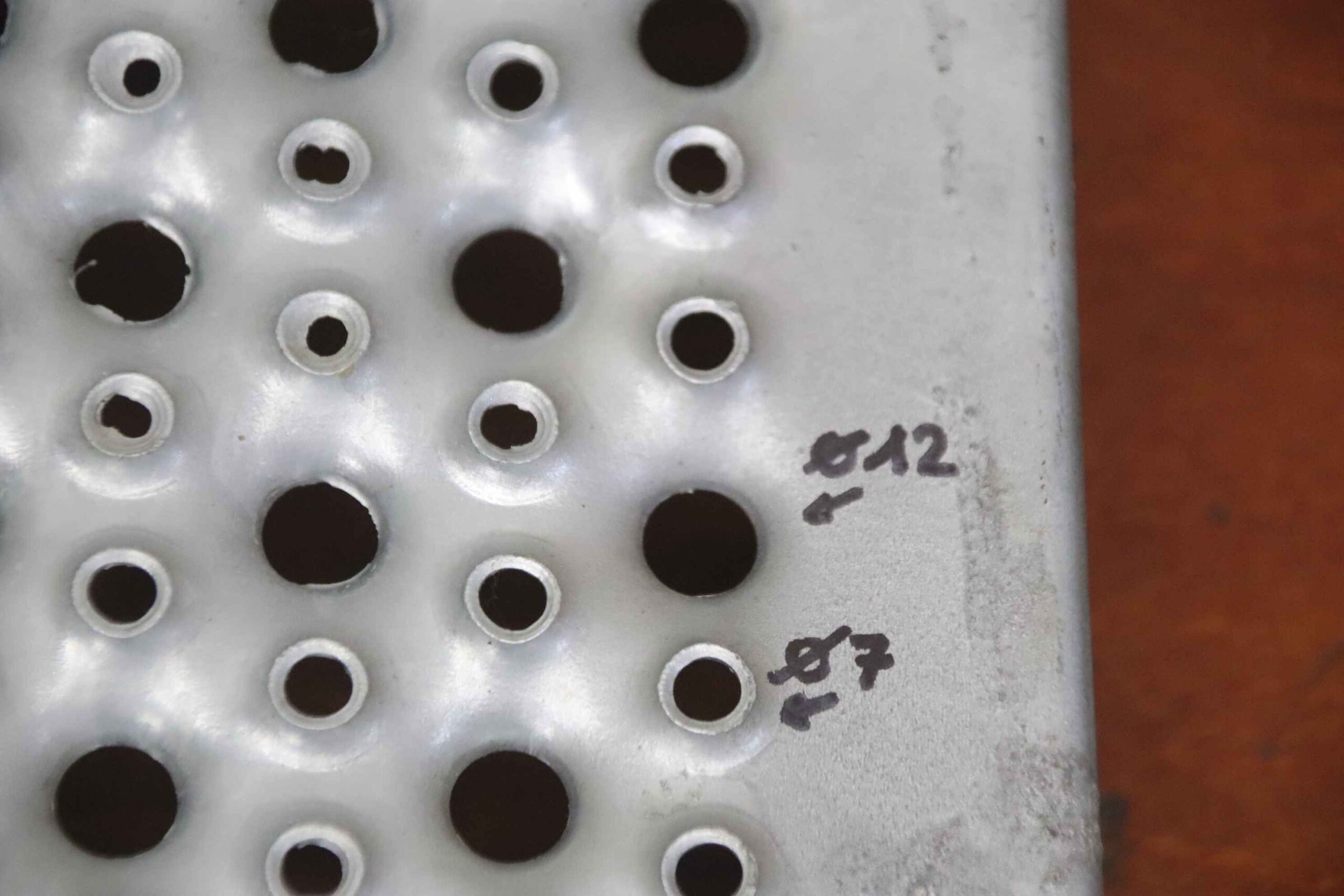 Gitterrosten Lochrost von Stahl - 1100 x 270 x 75 mm – Bild 4