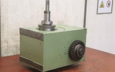 Alternative view of Kurvengetriebe  i = 1:8 45° von Manifold - RTU 800 8-150