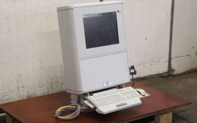 Alternative view of Bedienpult mit Industriemonitor von Grenzebach - FK170SBRGD001 SK 3302100