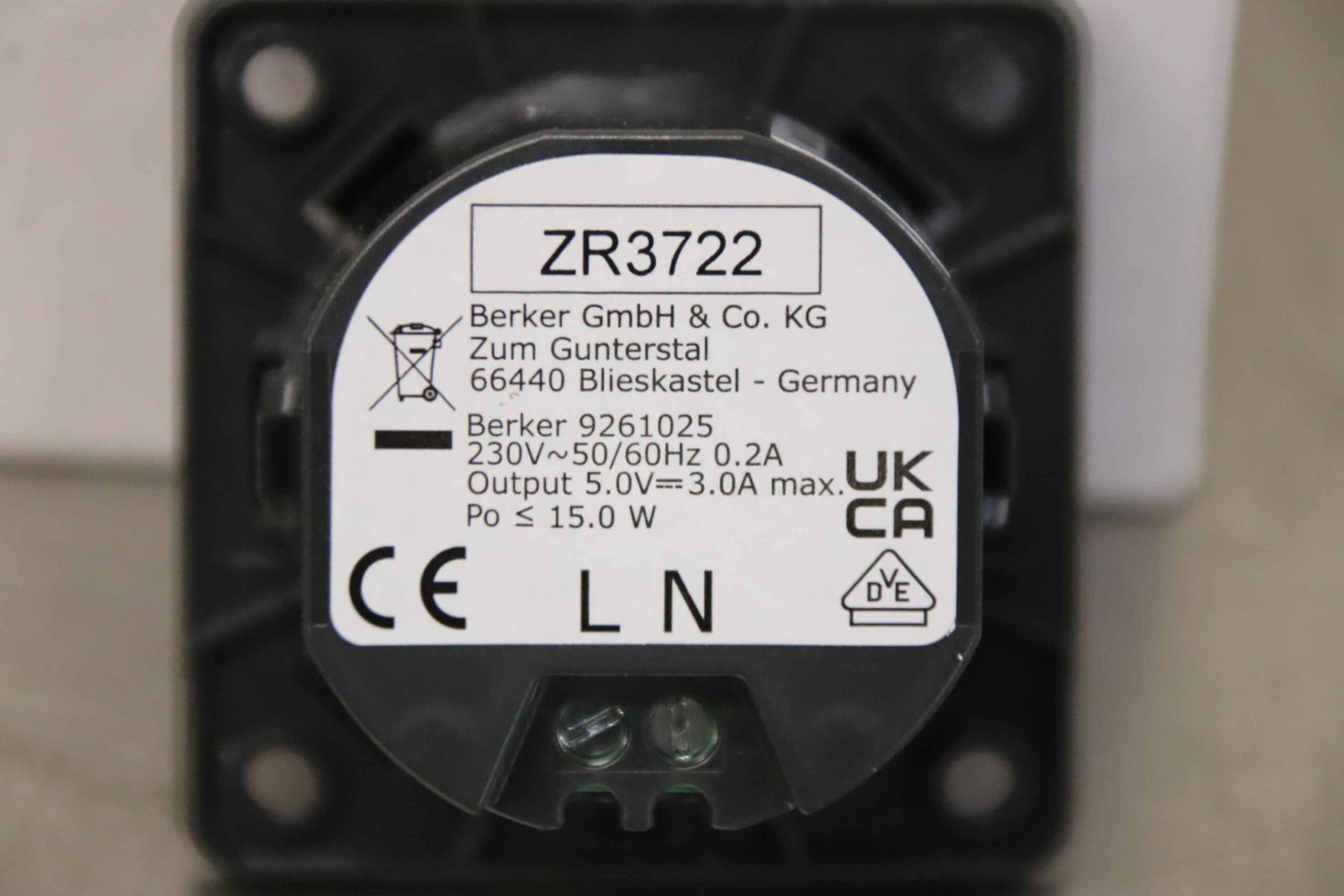 USB-Ladesteckdose von Berker - 926102505 ZR3722 – Bild 4