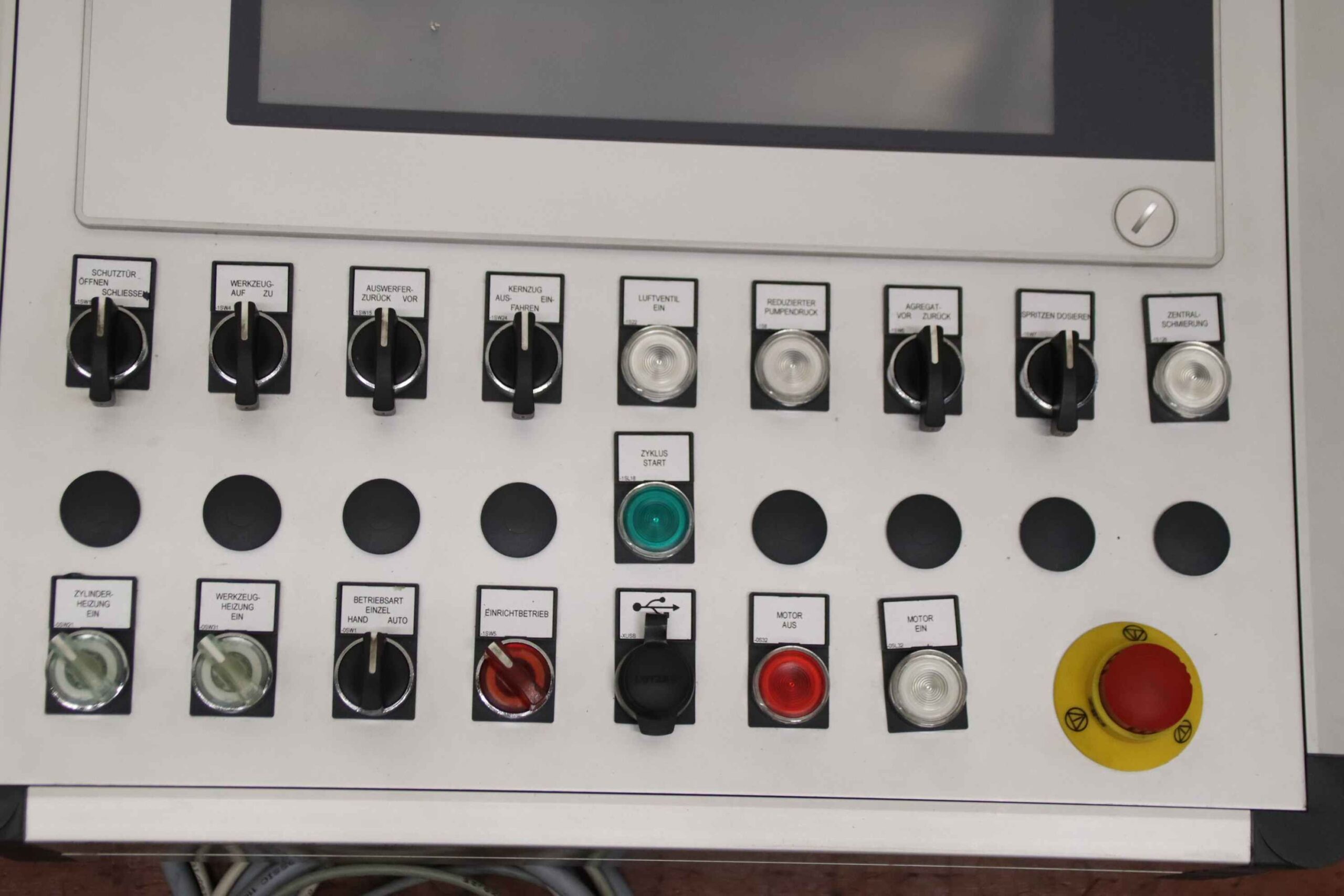 Bedienpult mit Industriemonitor von B&R - Power Panel 500 5PP5 – Bild 15