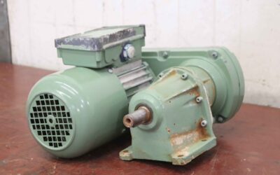 regelbarer Getriebemotor 0,25 kW  54 - 11 U/min von Lenze - 11.432.10.08.1  B7KB4-044H