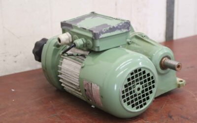 Alternative view of regelbarer Getriebemotor 0,25 kW  54 - 11 U/min von Lenze - 11.432.10.08.1  B7KB4-044H