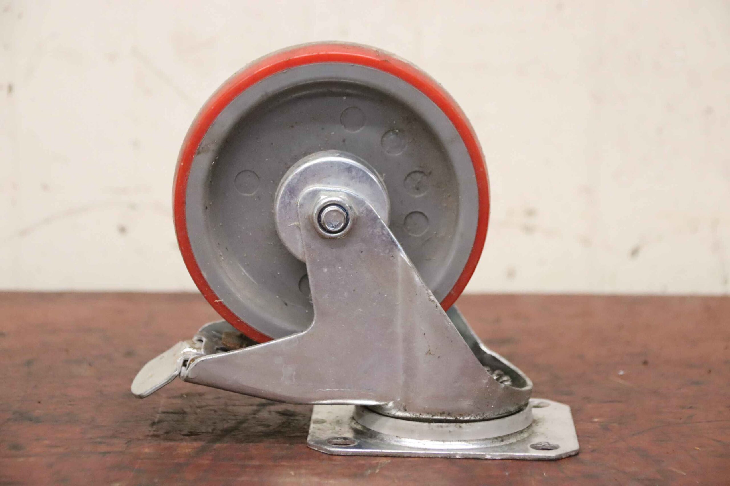 Lenkrolle von unbekannt - Ø 125 x 32 mm mit Bremse – Bild 10