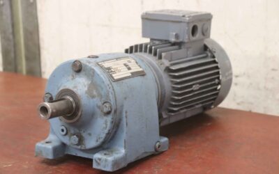Getriebemotor 0,75 kW 299 U/min von SEW-Eurodrive - R40A (R40)DFT80K4