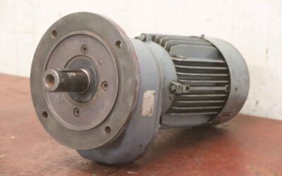 Getriebemotor 3 kW 326 U/min von Nord - SK 30-100L/40