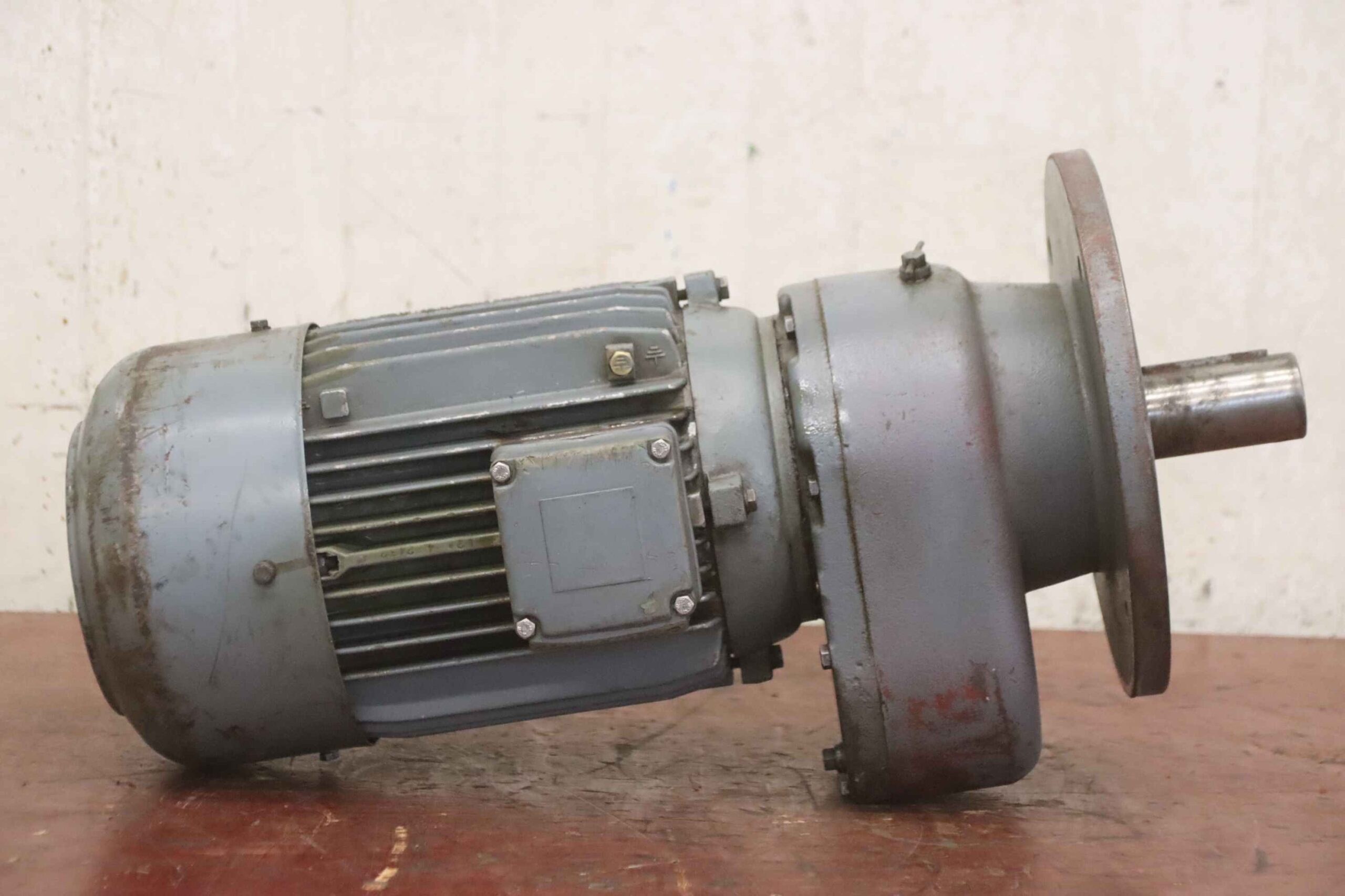 Getriebemotor 3 kW 326 U/min von Nord - SK 30-100L/40 – Bild 4