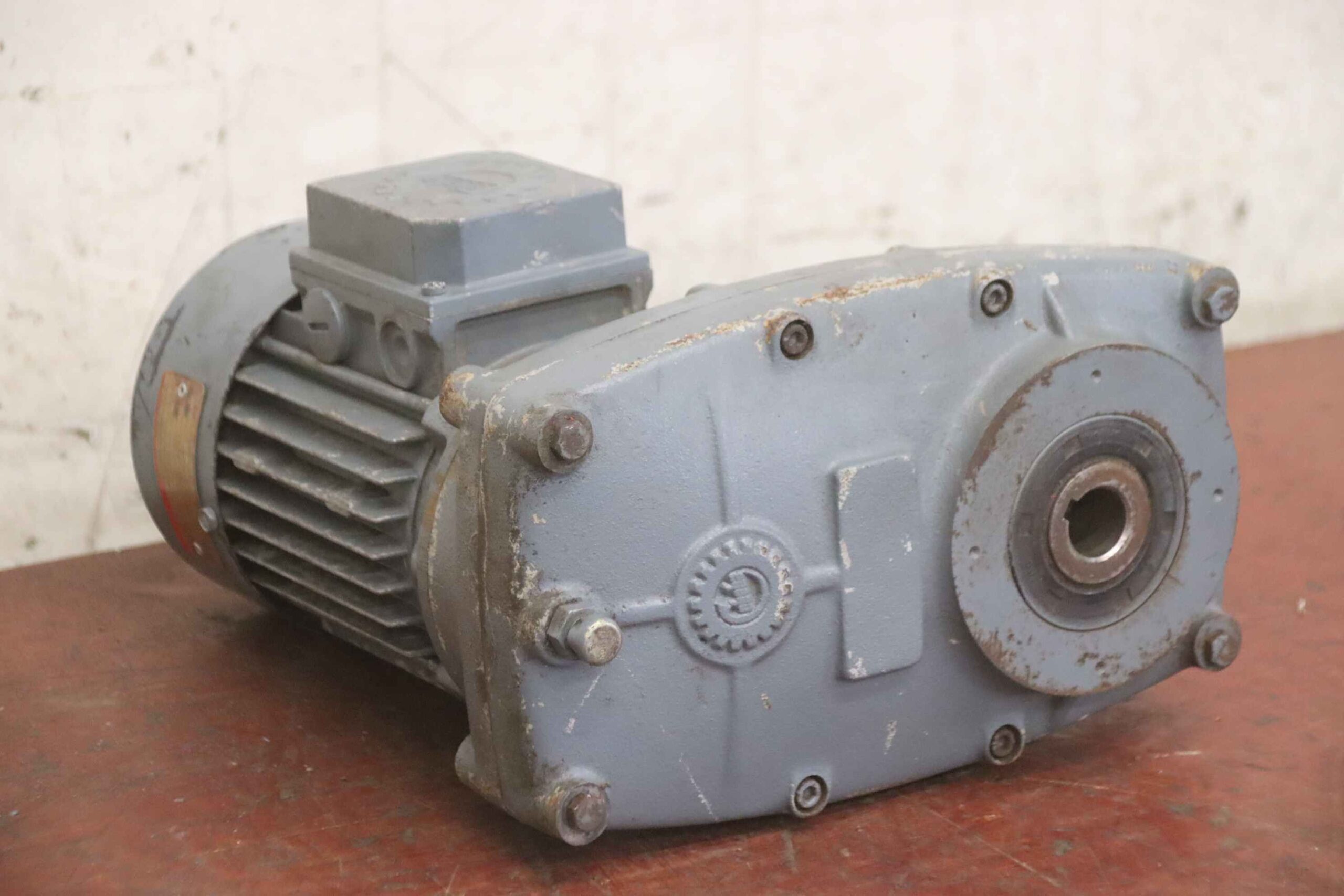Getriebemotor 0,18 kW 23 U/min von Cebeha - CB SF 150-63 N/40 – Bild 2