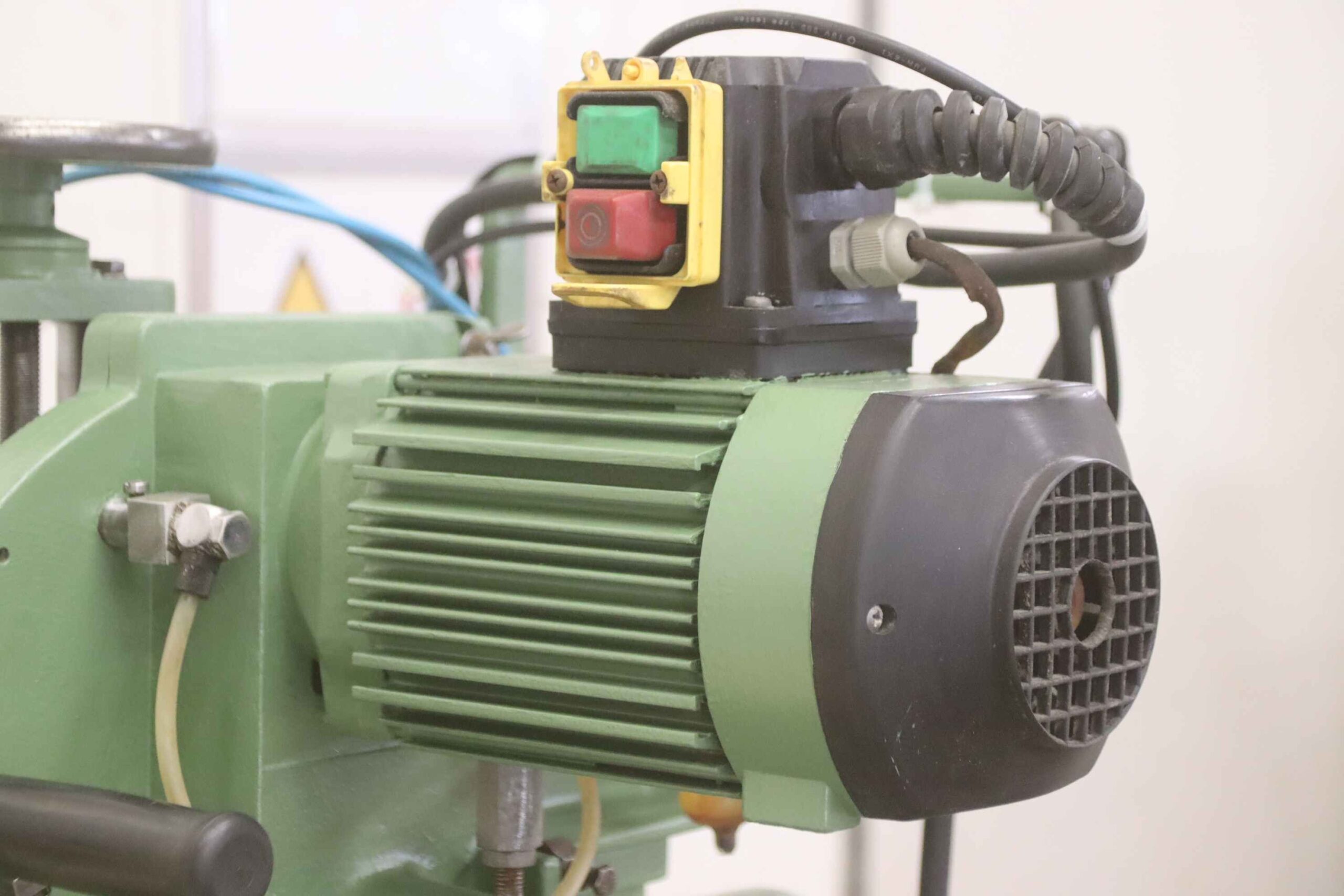 Abläng- und Gehrungssäge schwenkbar von Graule - ZS135 – Bild 9