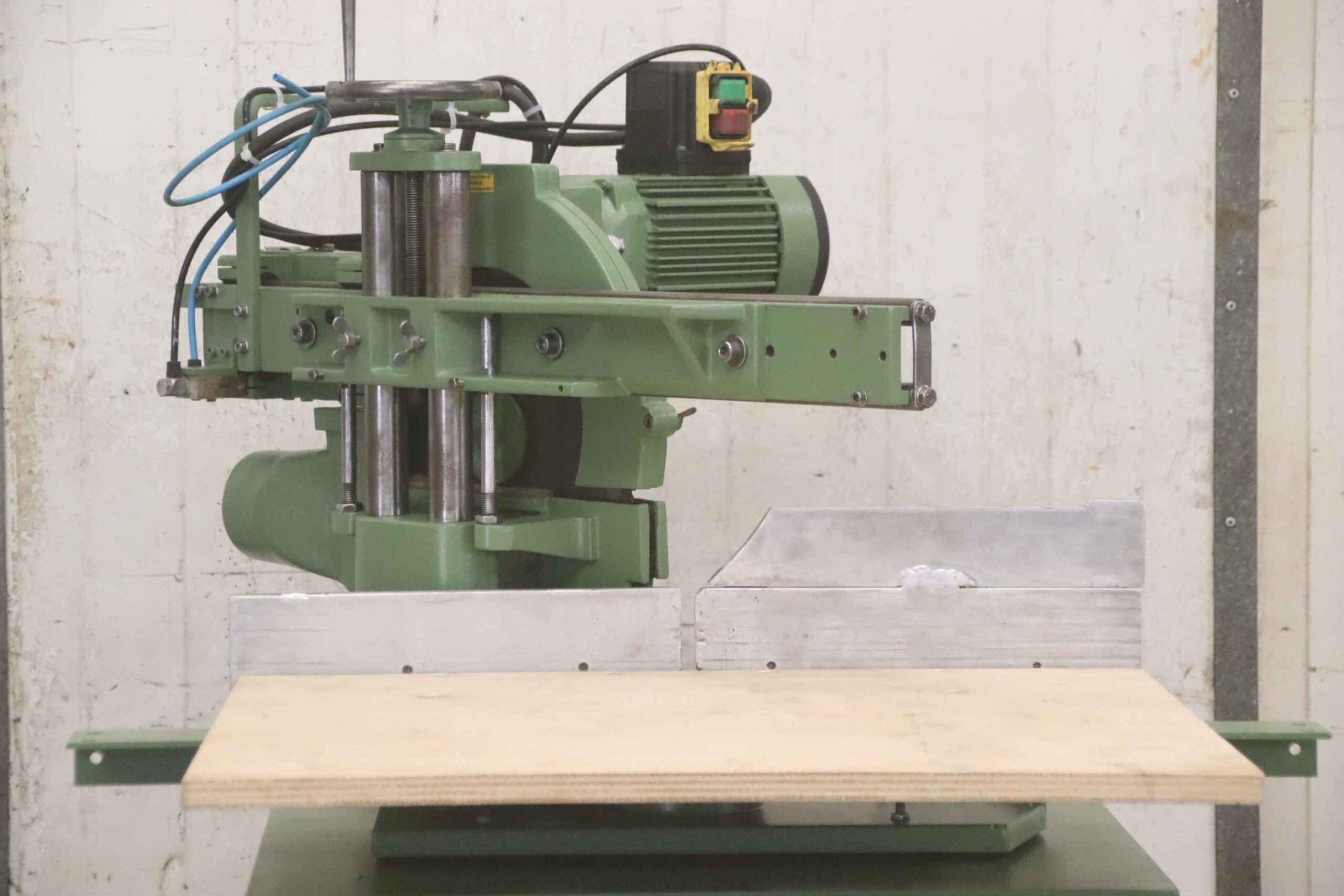 Abläng- und Gehrungssäge schwenkbar von Graule - ZS135 – Bild 11