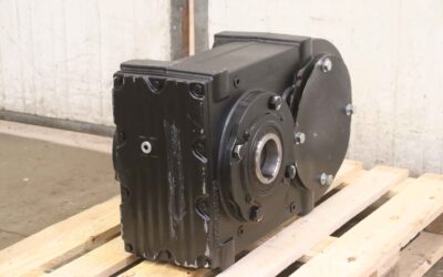 Getriebe 1:38 von SEW EURODRIVE - 720/350/460 mm