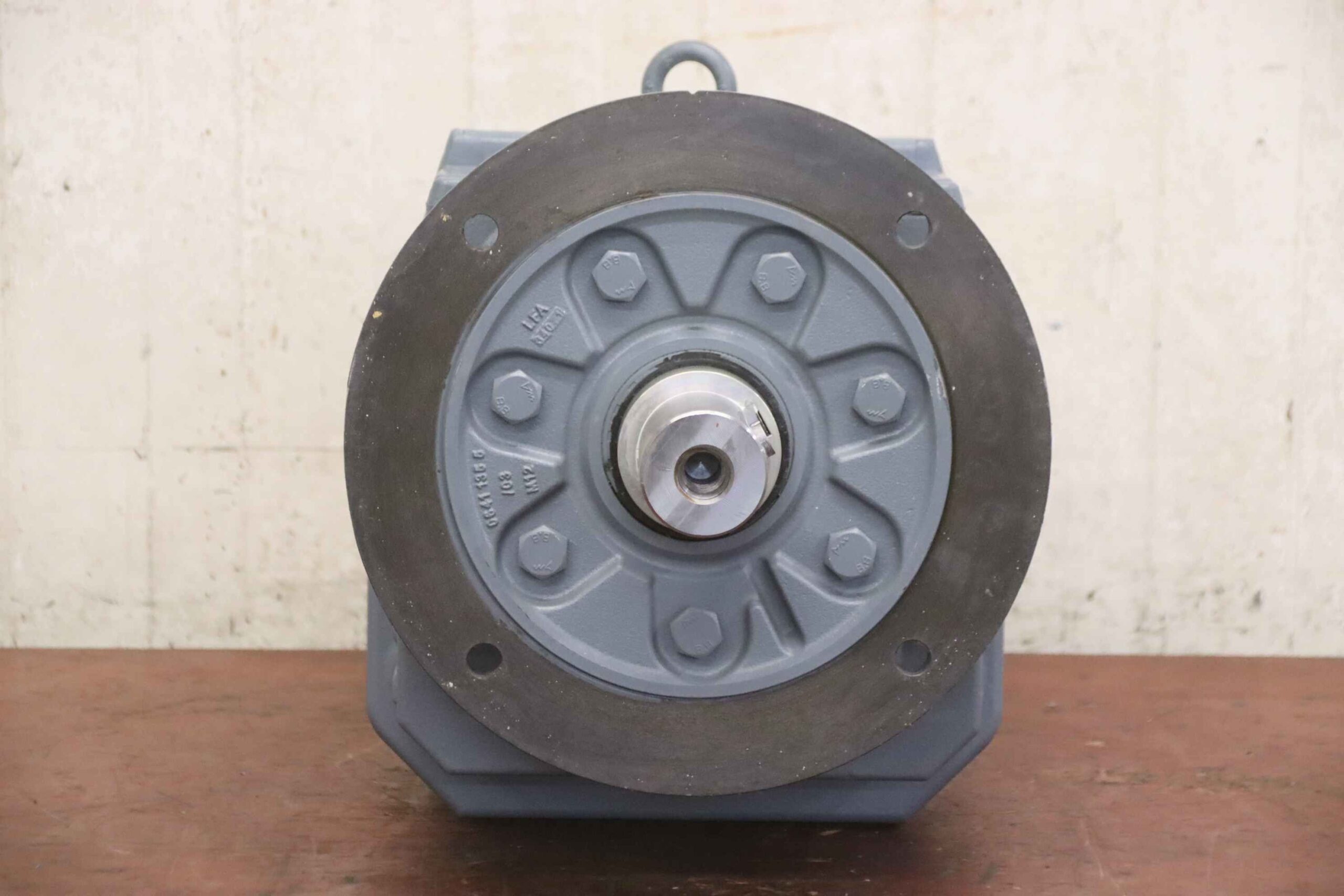 Getriebemotor 5,5 kW 53 U/min von SEW-Eurodrive - RF97 DRN132S4/TF – Bild 3