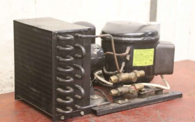 Alternative view of Kältekompressor von VEB - K 1.6 H 200.2 / DK1.6H200.2-2.7