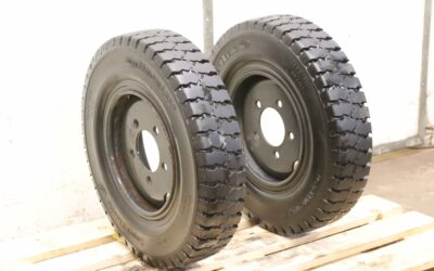 Alternative view of Vollgummi Reifen 2 Stück von Continental - CSE-Robust 23 x 5  SC 10  RIM 3.75 P