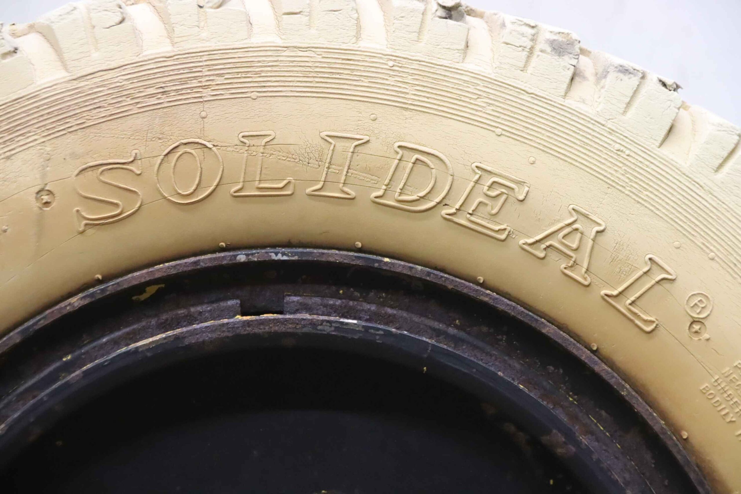 Reifen mit Felge 2 Stück von Solideal - 23-5(150/100-13) reibfrei – Bild 7