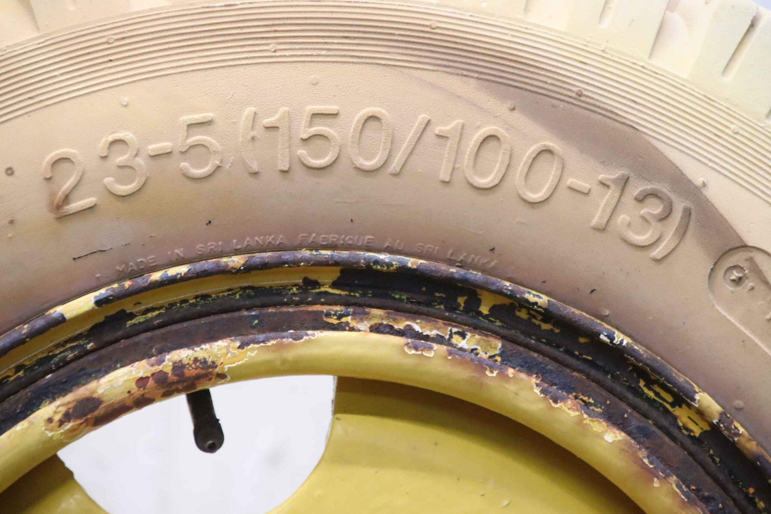 Reifen mit Felge 2 Stück von Solideal - 23-5(150/100-13) reibfrei – Bild 5