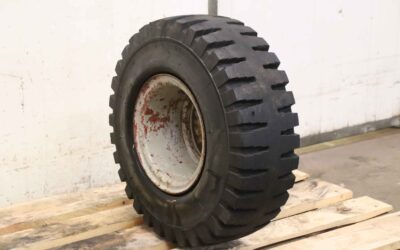 Alternative view of Vollgummi Reifen von Rigdon - 23 x 9-10  6.50 F-10