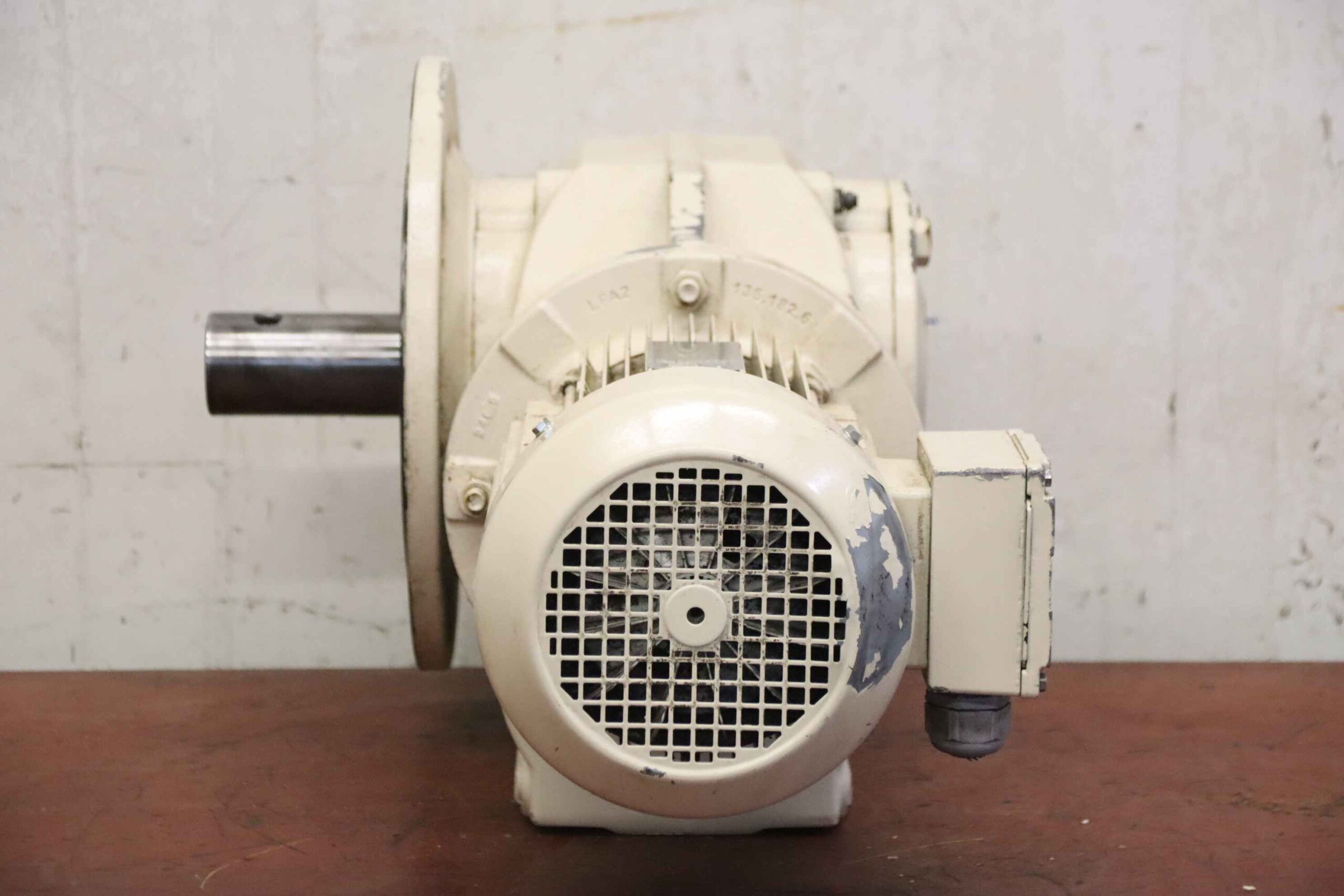 Getriebemotor 2,2 kW 9,6 U/min von SEW-Eurodrive - K67/A/II2GD K67/II2GD DV100M4/II3GD – Bild 6