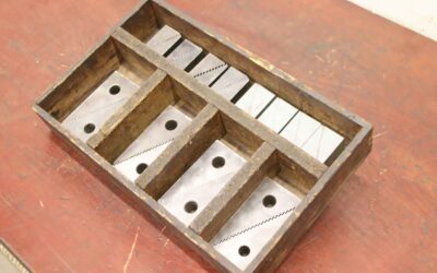 Universal Spannunterlage-Satz im Holzkasten von unbekannt - Breite 30 mm