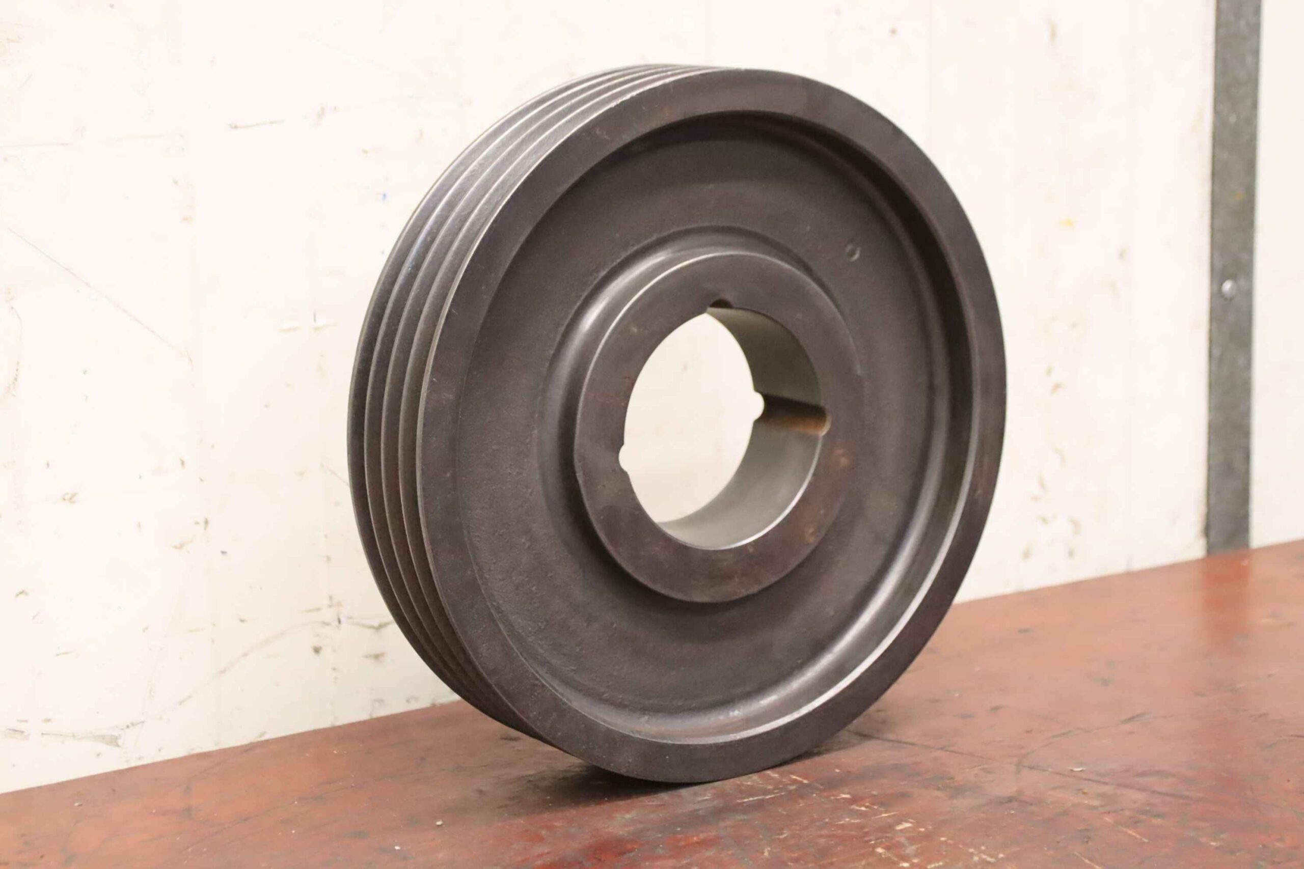 Keilriemenscheibe 4-rillig von Guss - 320-4 (13 mm) Konus Ø 101 - 107 mm – Bild 2