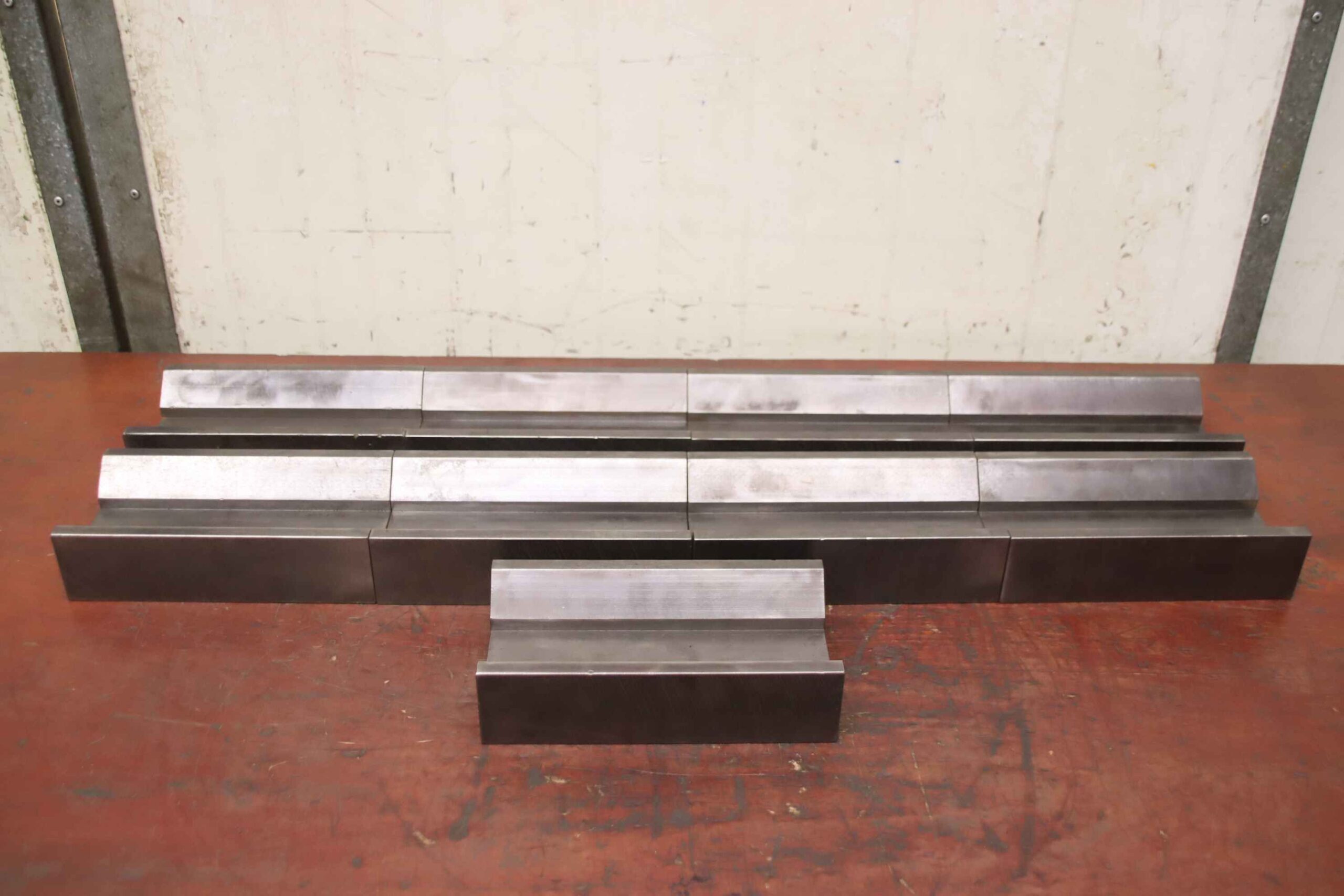 Anreissprisma 9 Stück von Stahl - 240/125/H63 mm – Bild 3