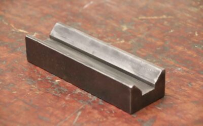 Anreissprisma von Stahl - 160/50/H32 mm