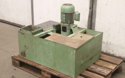 Kühlwasserpumpe 1,5 kw von Schlüter - mit Behälter