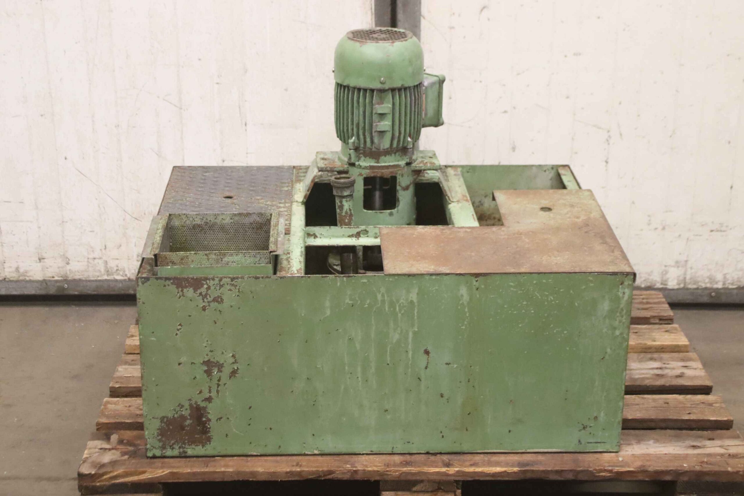 Kühlwasserpumpe 1,5 kw von Schlüter - mit Behälter – Bild 3