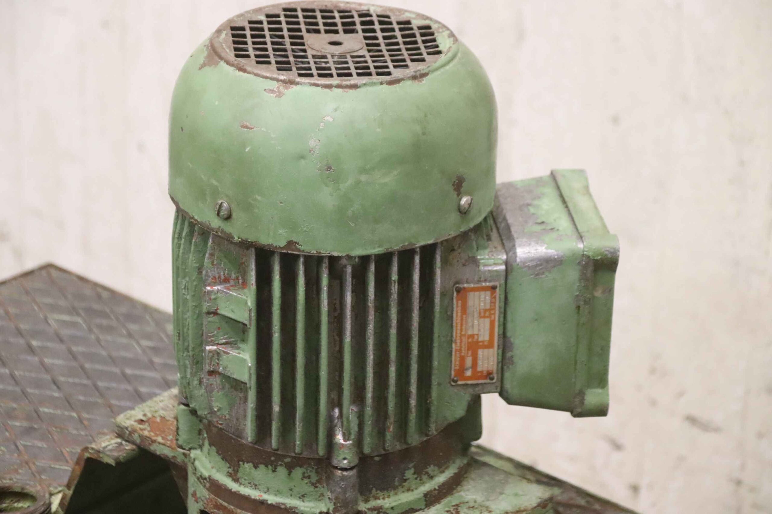 Kühlwasserpumpe 1,5 kw von Schlüter - mit Behälter – Bild 6