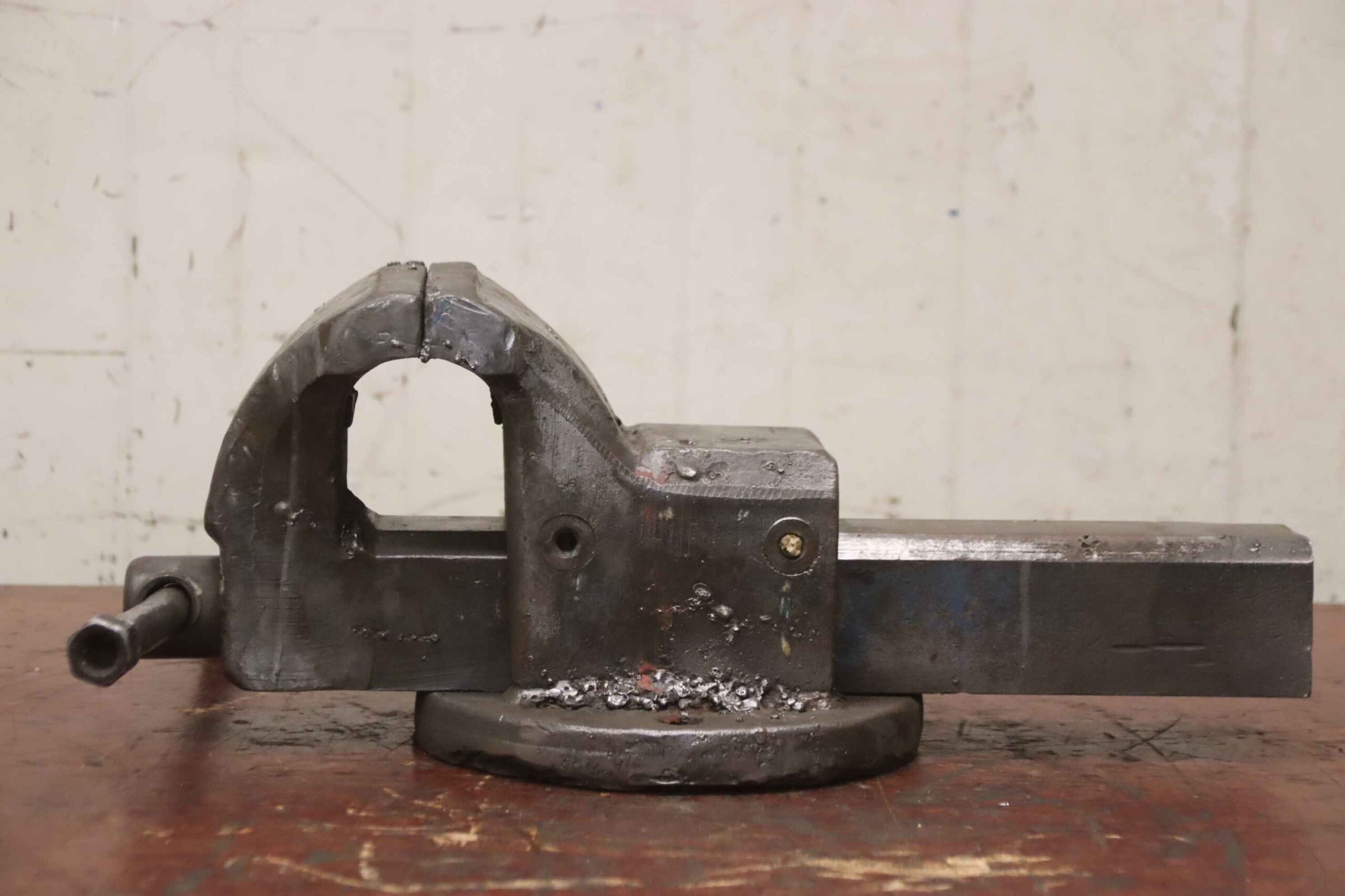 Bankschraubstock 150 mm von Heuer Front - Spannweite 235 mm – Bild 4