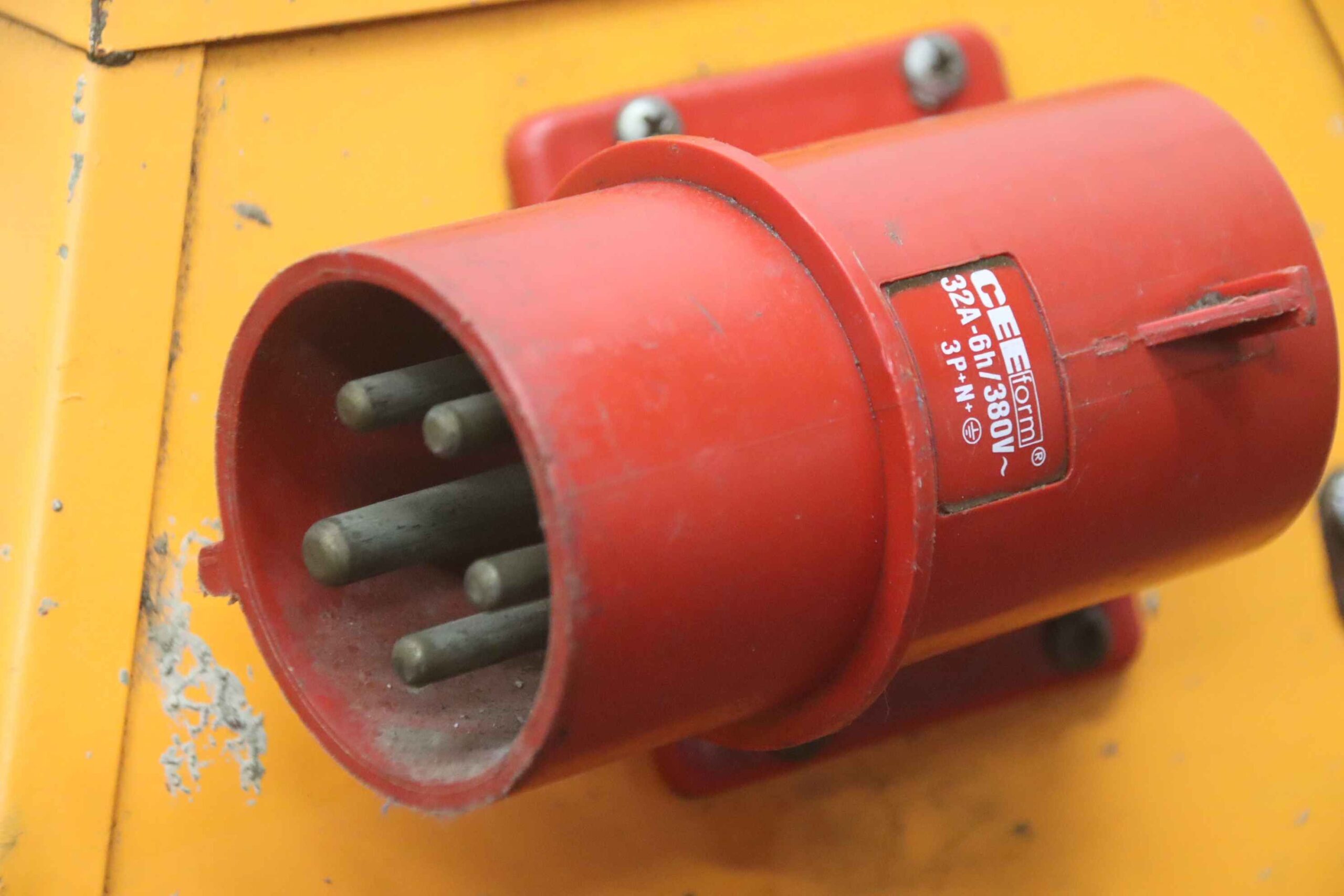 Steckdosenverteiler von unbekannt - CEE 32 A – Bild 6