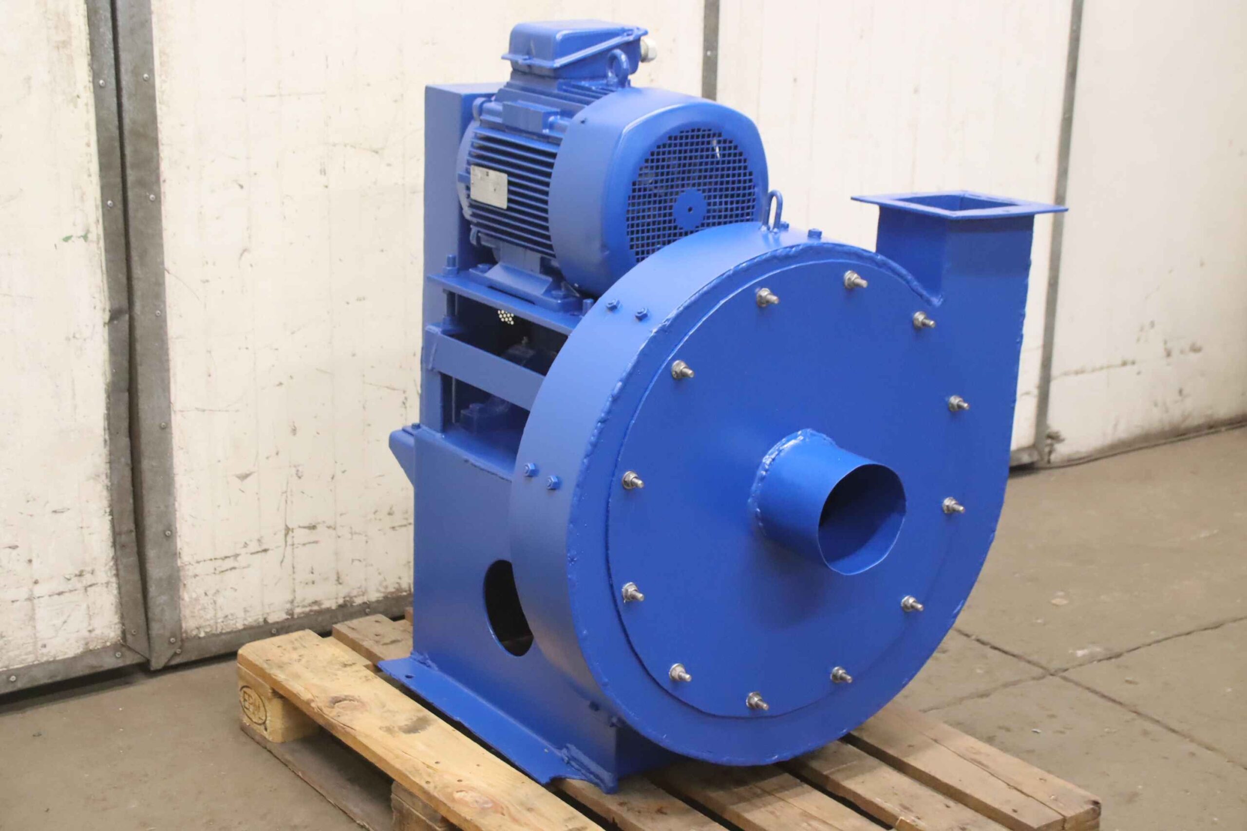 Späneabsauggebläse von VEM - 15 kW / 2920 U/min – Bild 2