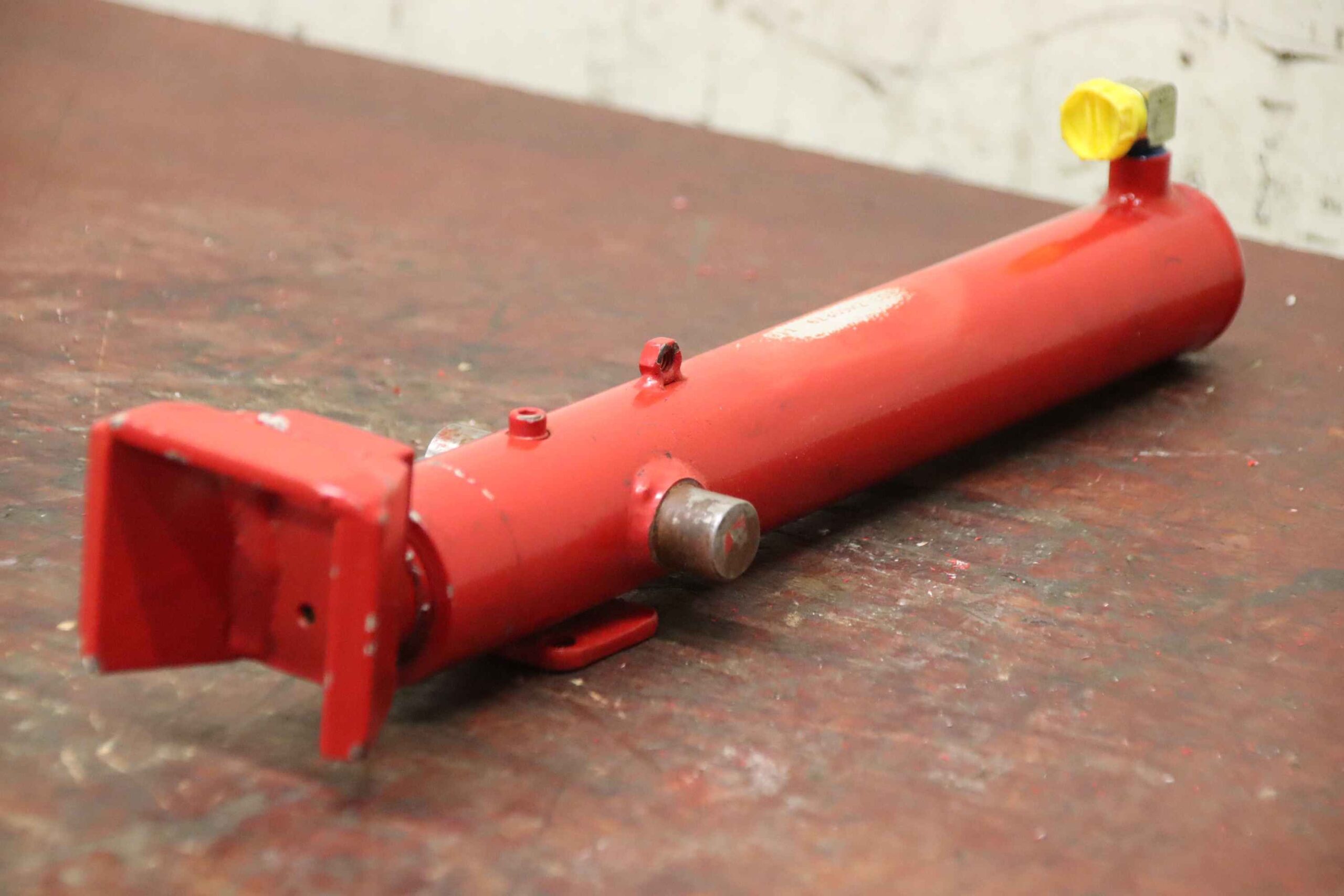 Hydraulikzylinder von GSL German Standard Lift - E030ZM60279 T18 Hub 280 mm