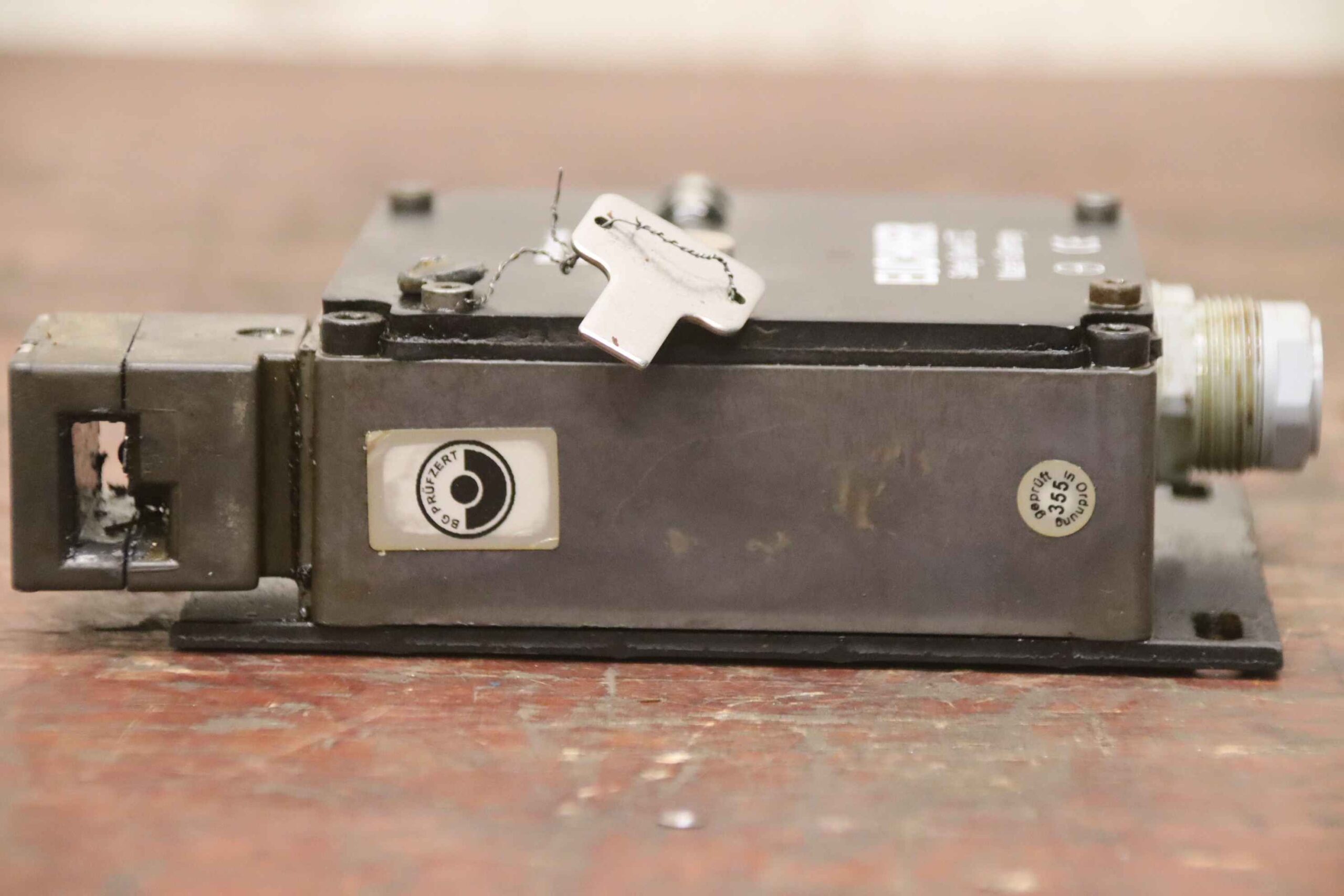 Sicherheitsschalter von Euchner Scherer - TZ1LEO24SR11 – Bild 7