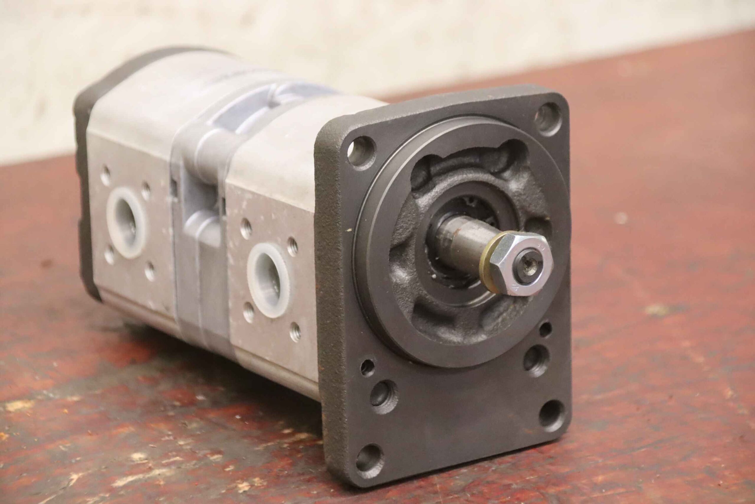 Doppelte Hydraulikpumpe von Bosch - 0 510 900 039 1517 222 379 – Bild 2