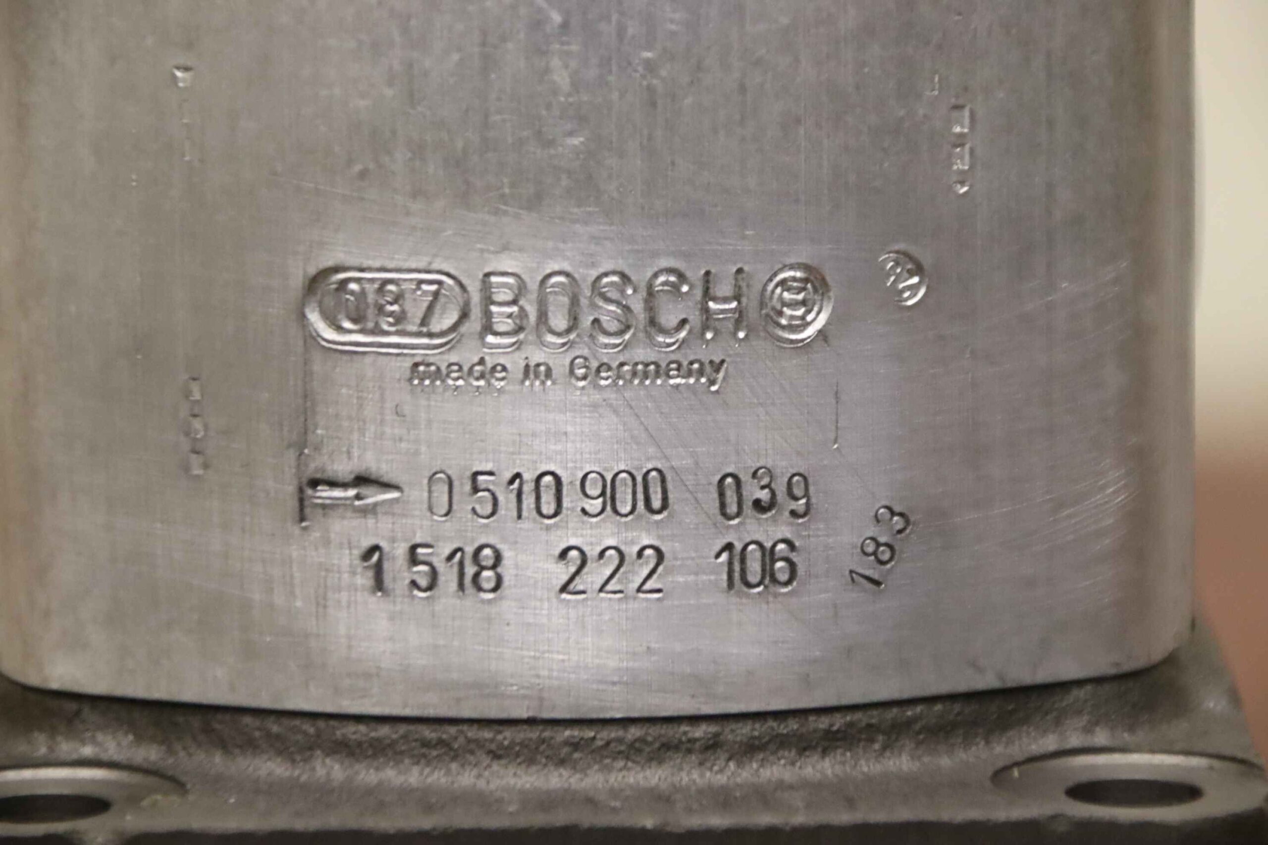 Doppelte Hydraulikpumpe von Bosch - 0 510 900 039 1517 222 379 – Bild 4