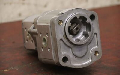 Alternative view of Doppelte Hydraulikpumpe von Salami - 2PB6,2/1PB2S-B03B2