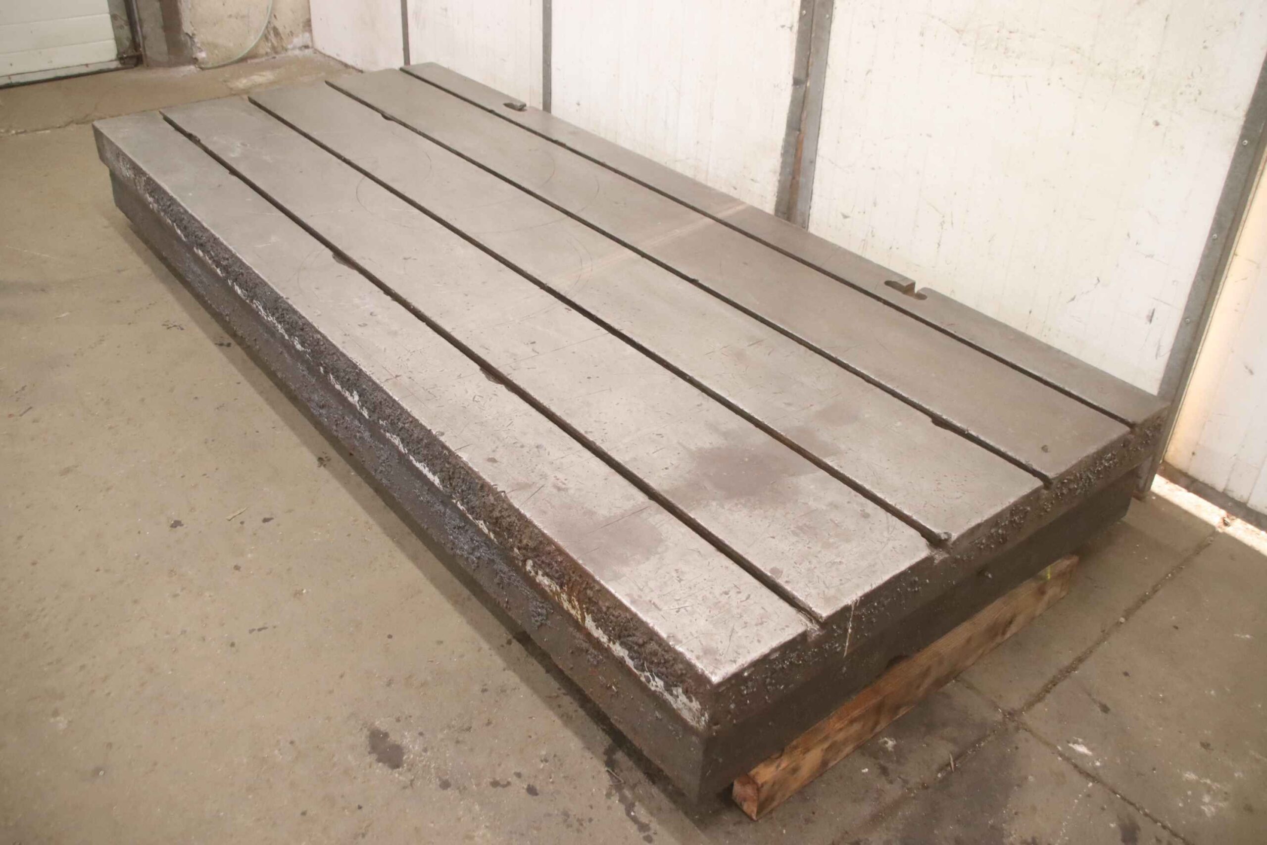 Aufspannplatte mit T Nut von unbekannt - 3010/1260/H295 mm