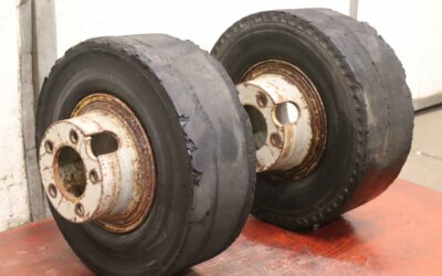 Alternative view of Vollgummi Reifen 2 Stück von Continental - Super Elastic  23 x 9-10  6,5F-10