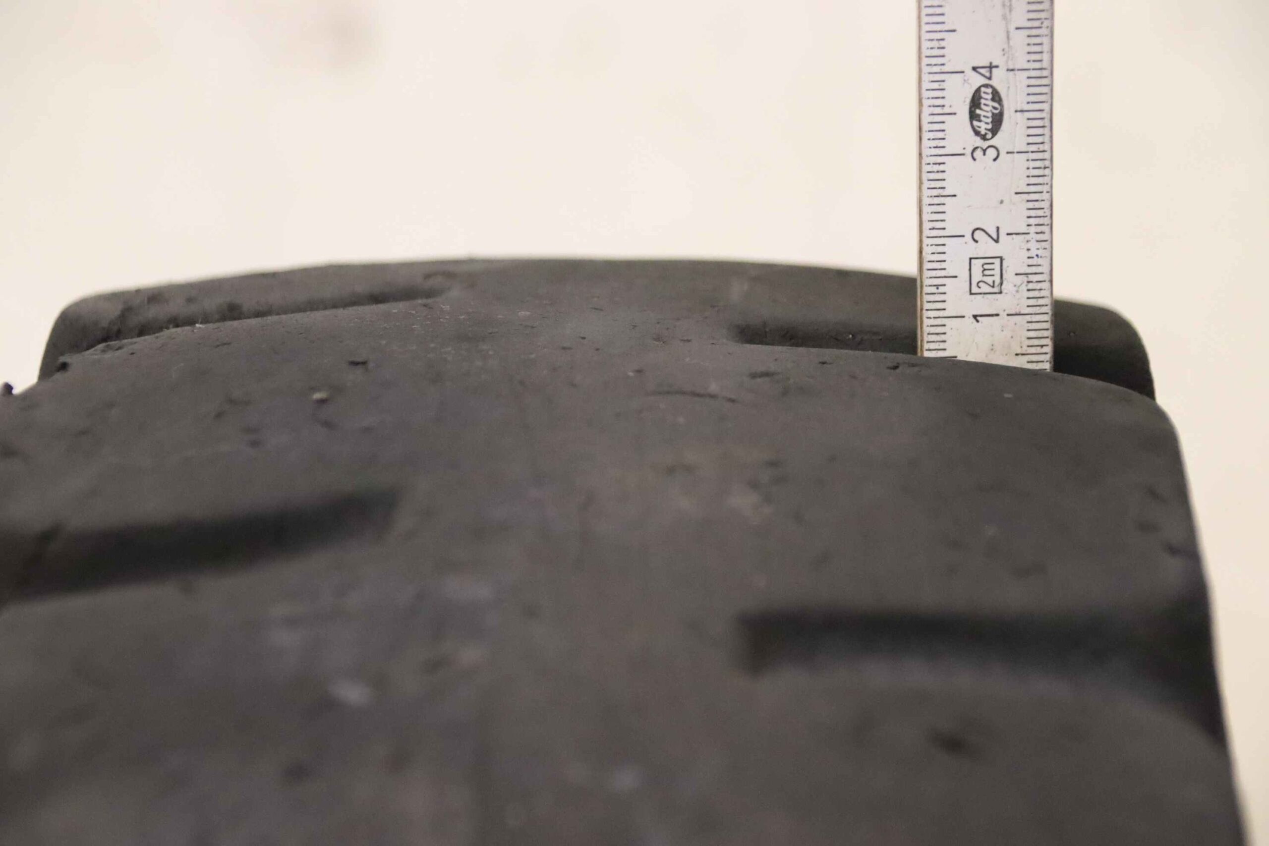 Vollgummi Reifen von Bergougnan - 18x7-8 RIM 4.33 R-8 – Bild 4