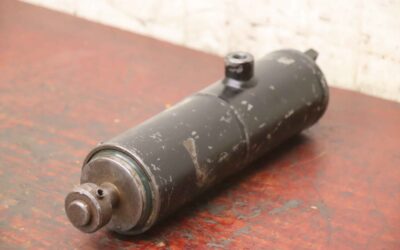 Hydraulikzylinder von Pacoma - Hub 130 mm