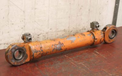 Alternative view of Hydraulikzylinder von Orsta - B2-63/28x320  Hub 320 mm