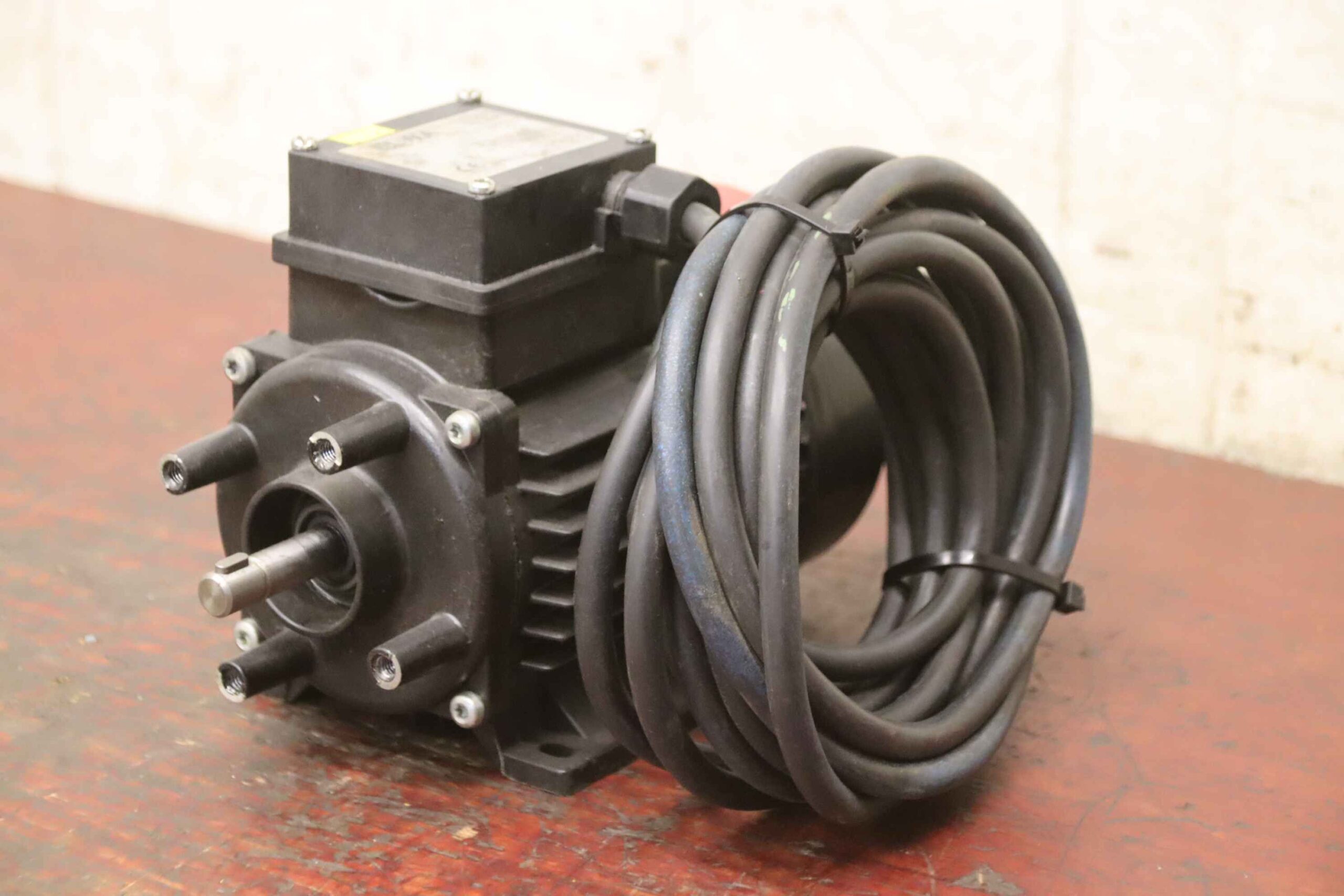 Elektromotor 0,12 kW 3000 U/min von ELWA - B3/B14