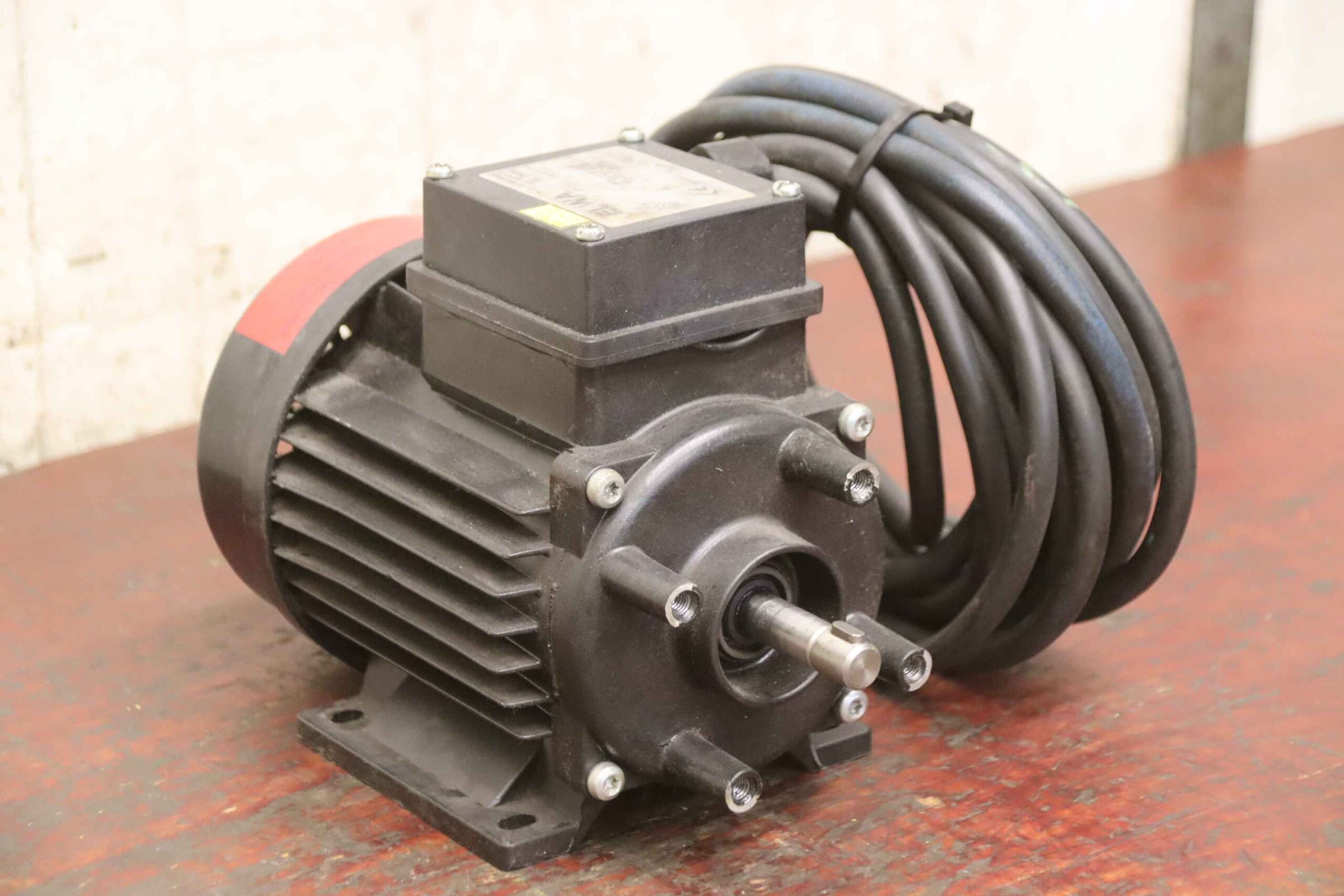 Elektromotor 0,12 kW 3000 U/min von ELWA - B3/B14 – Bild 2