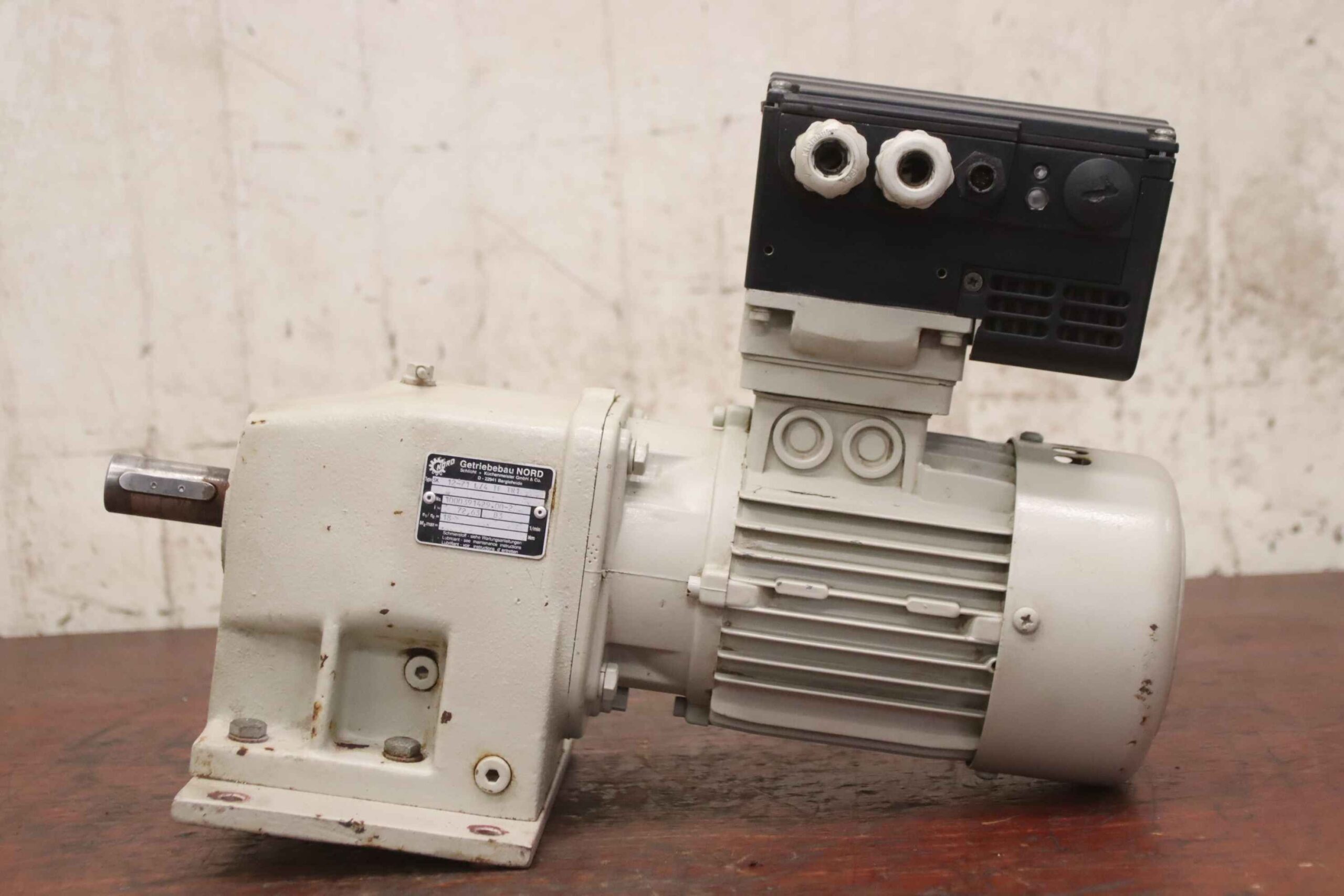 Getriebemotor 0,37 kW 18 U/min mit Frequenzumrichter von Nord - SK 12-71 L/4 TF TR1 SK 370/1 TR – Bild 8