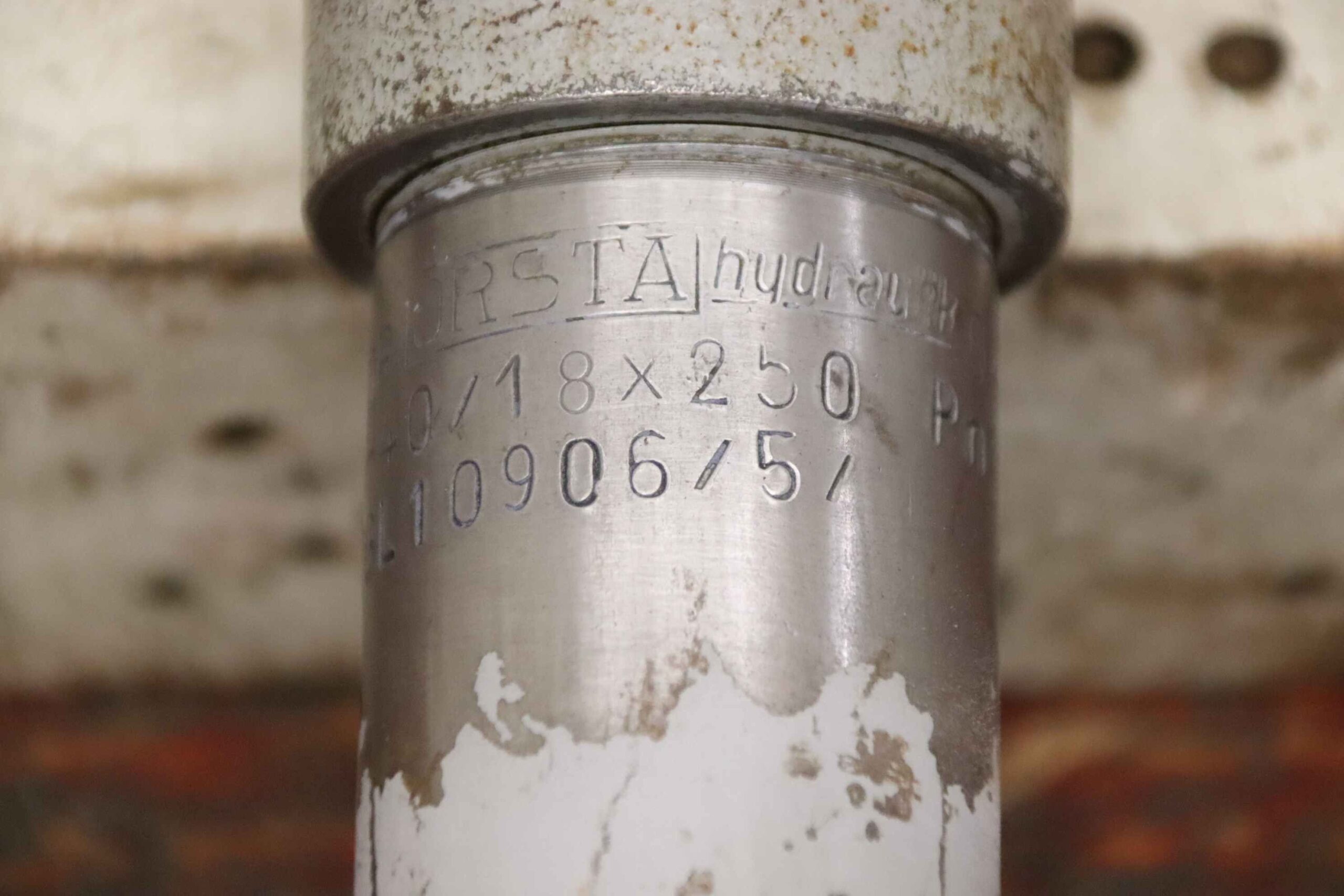 Hydraulikzylinder von Orsta - B2-40/18x250 Hub 250 mm – Bild 5