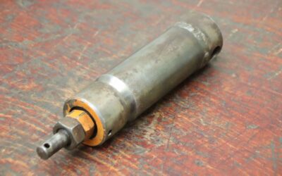 Hydraulikzylinder von unbekannt - Hub 120 mm